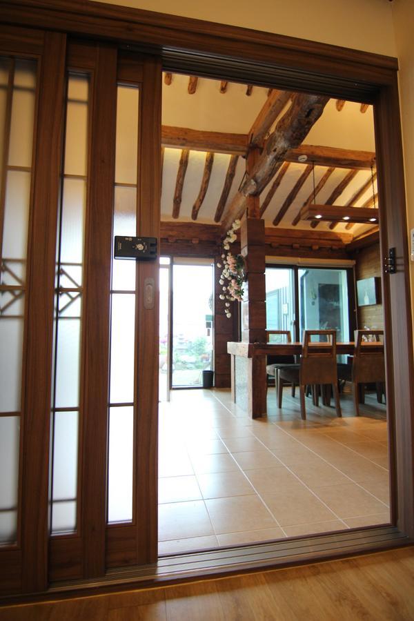 Eunhaengro 86.2 Hotel Jeonju Ngoại thất bức ảnh