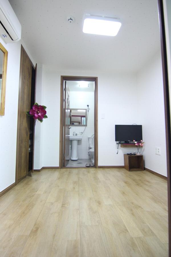 Eunhaengro 86.2 Hotel Jeonju Ngoại thất bức ảnh