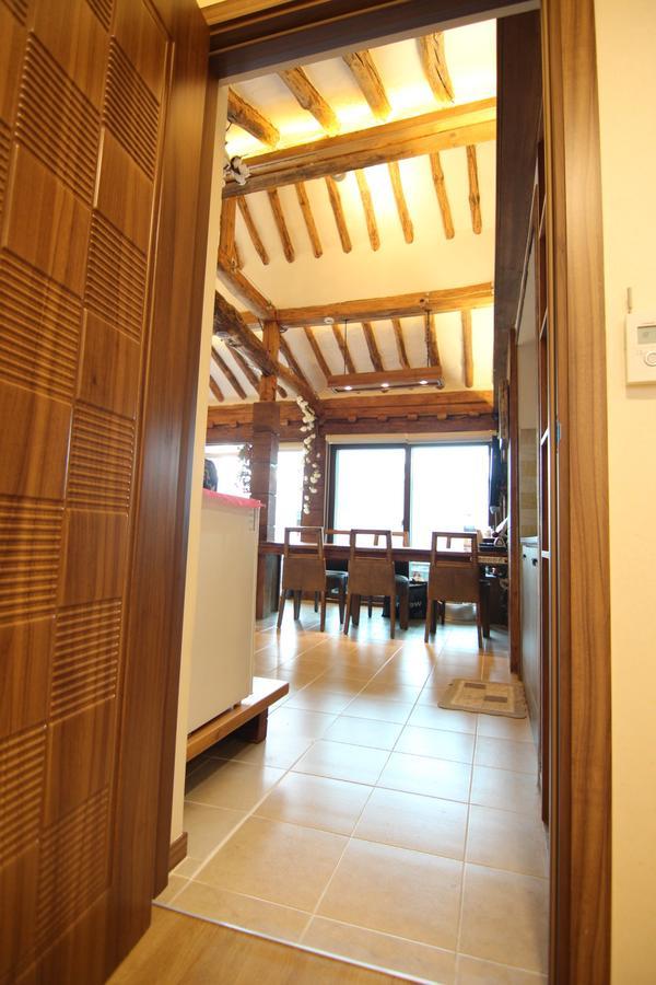 Eunhaengro 86.2 Hotel Jeonju Ngoại thất bức ảnh