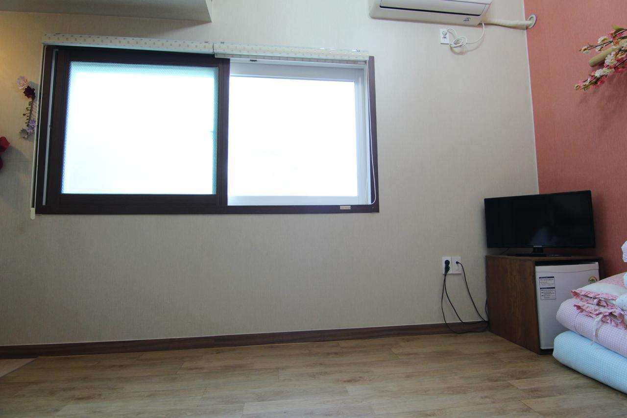 Eunhaengro 86.2 Hotel Jeonju Ngoại thất bức ảnh