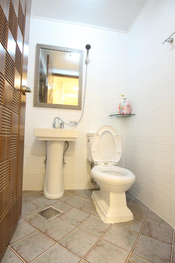 Eunhaengro 86.2 Hotel Jeonju Ngoại thất bức ảnh