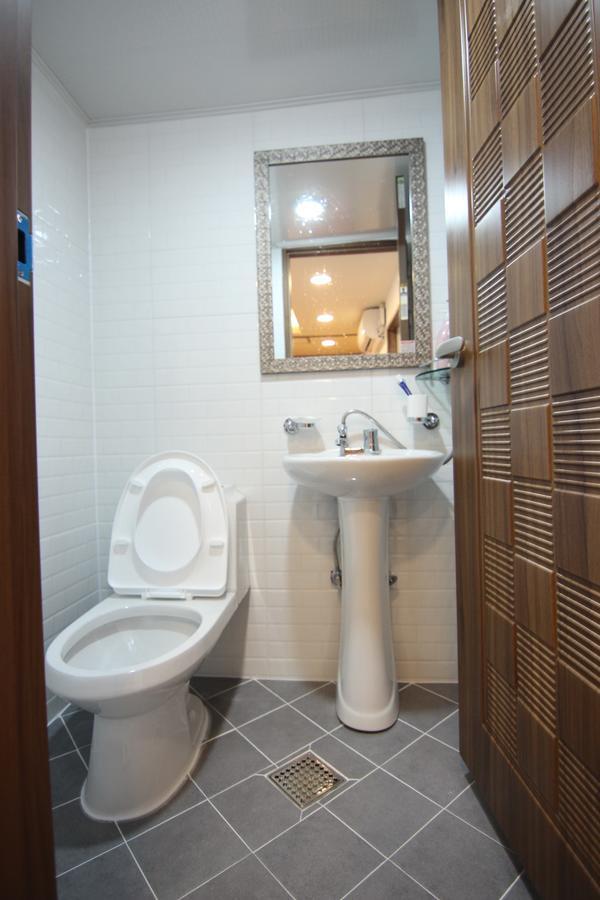 Eunhaengro 86.2 Hotel Jeonju Ngoại thất bức ảnh
